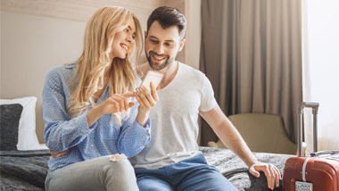 couple in hotel room